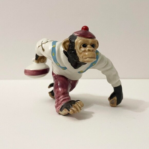 Vtg Enterprise Curling Stone Sport Chimp Chimpanzee Monkey Japan Figurine Chips - Picture 1 of 16